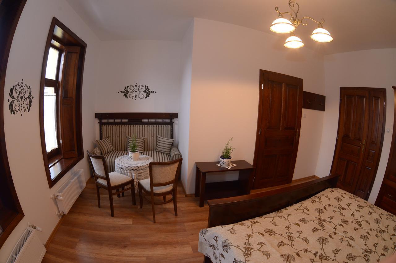Levendula Porta Es Pajtaszinhaz Hotel Orfű Eksteriør billede
